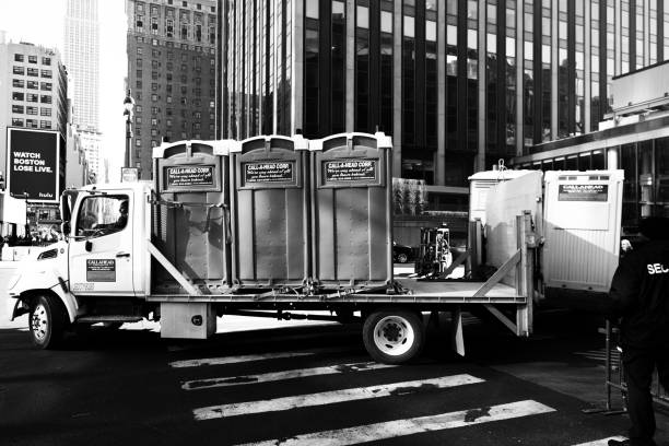 Best Porta potty delivery and setup  in Island Park, NY